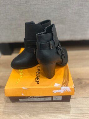 NIB Black Buckle Ankle Booties | Chunky Heel | Classic Style